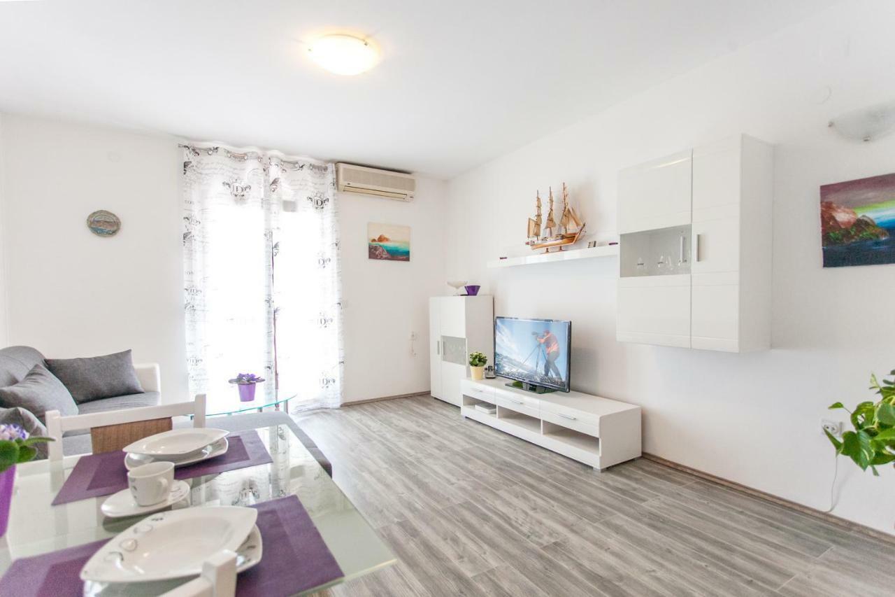 Apartman Miami بودْسْتغانا الغرفة الصورة