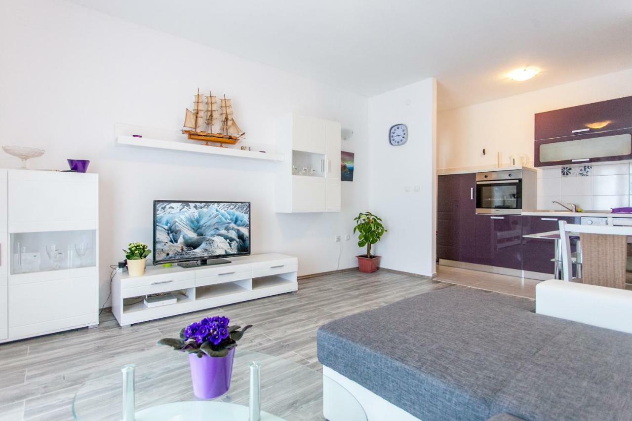 Apartman Miami بودْسْتغانا الغرفة الصورة